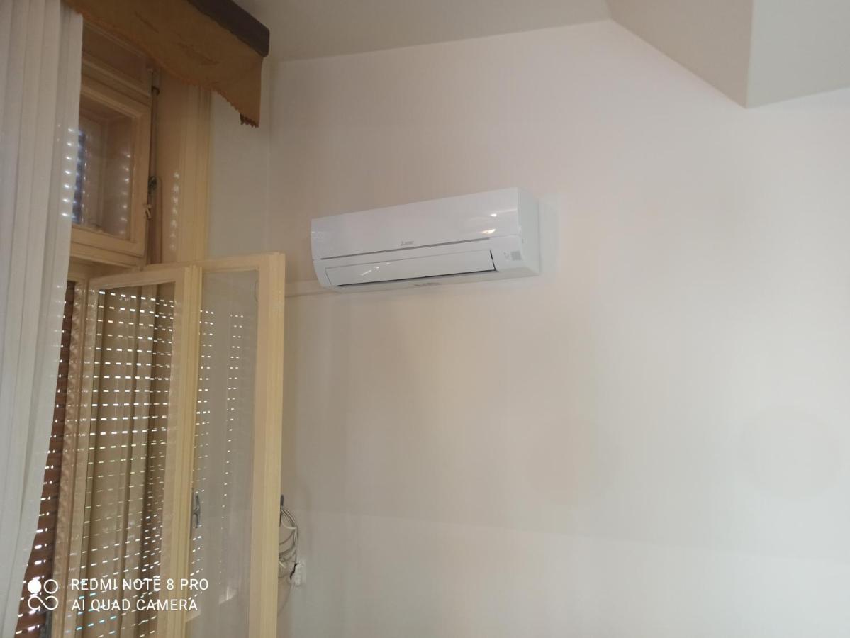 Studio Apartman Lea プーラ エクステリア 写真